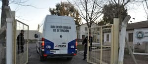 Acusan a un policía de facilitar la fuga de cuatro reclusos y darles una sierra para cortar las rejas