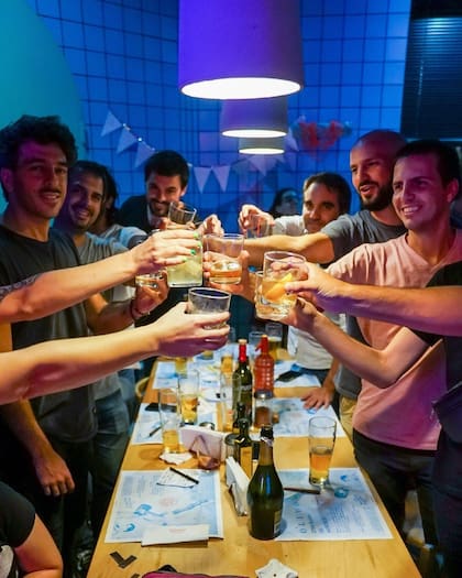 "Quisimos recuperar un espíritu familiar en Saavedra”, sostiene Maxi Bartfeld, de Cantina del Río