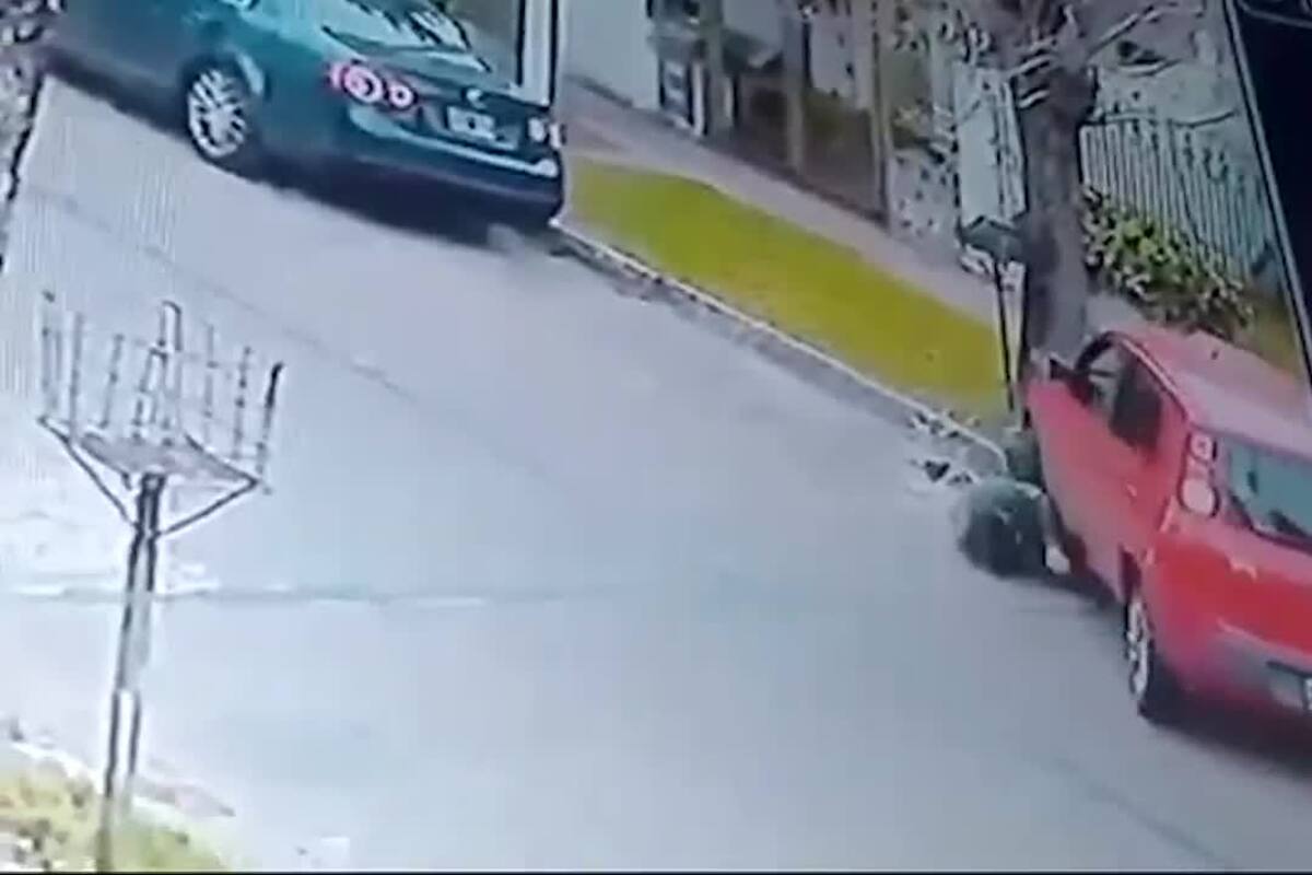 Quiso evitar que le robaran el auto y el ladrón lo arrolló