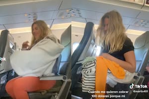 Quiso pagar menos por su equipaje y aplicó un truco que reveló apenas subió al avión