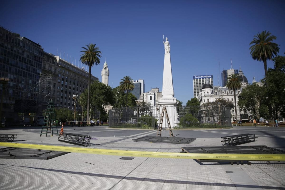 Quitaron las rejas de Plaza de Mayo