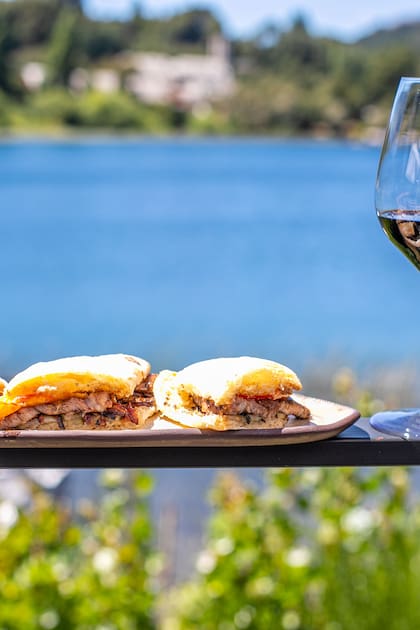 Bariloche ofrece una experiencia gastronómica de alto nivel, con productos locales y reconocidos chefs