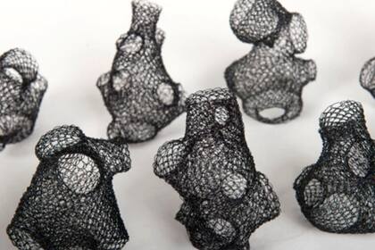 Rabih, Luciana, Proxemia, medidas variables, crochet en cobre estañado, 2018.