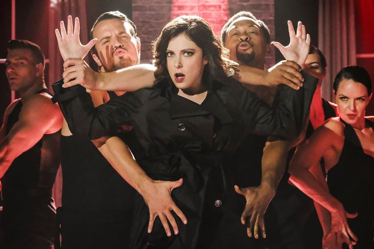 Rachel Bloom, en una escena de la tercera temporada de Crazy ex girlfriend