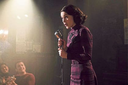 Rachel Brosnahan, la maravillosa