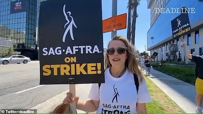 Rachel McAdams, una de las actrices más codiciadas de Hollywood, también se sumó al reclamo de los actores. "Hoy salí a la calle para apoyar a nuestros representantes. Creo que lo que están pidiendo es completamente lógico", dijo