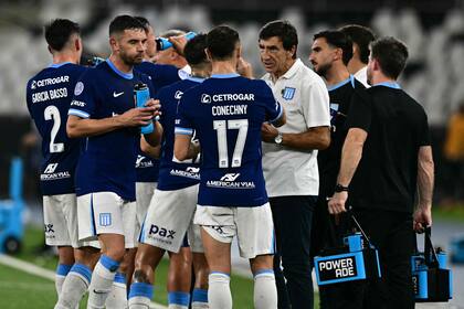 Racing atraviesa un presente complejo, pero quiere reponerse frente a su verdugo en la final del Clausura 2025