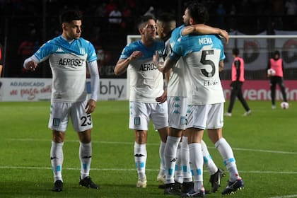 Racing debe ganar ante Lanús para seguir con chances concretas de consagrarse en la LPF