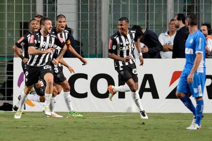 Racing perdió ante Atlético Mineiro y quedó eliminado