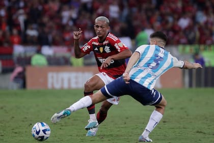Racing perdió su primer partido en la Copa Libertadores contra Flamengo en el estadio Maracaná