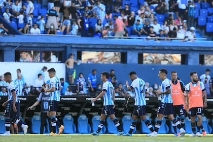 Racing se despide luego del choque con Gimnasia, entre reclamos