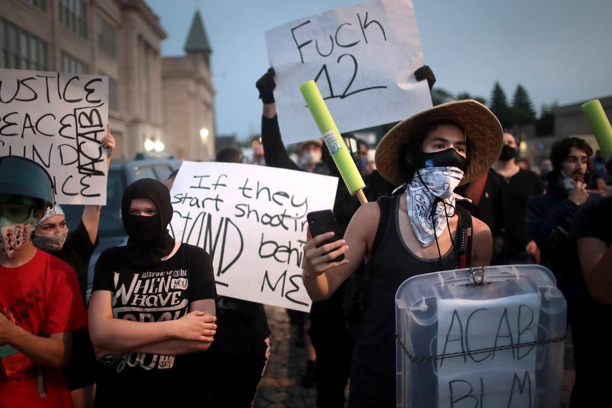 Racismo en EE.UU.: dos muertos en la tercera noche de protestas por un nuevo ataque de la Policía