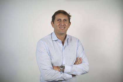 Juan Pablo Varsky, junto a Pablo Giralt, responsable de la transmisión futbolística de Telefe