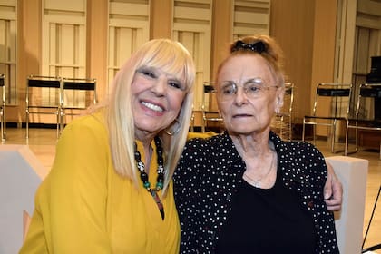 Dorys del Valle y Nora Massi