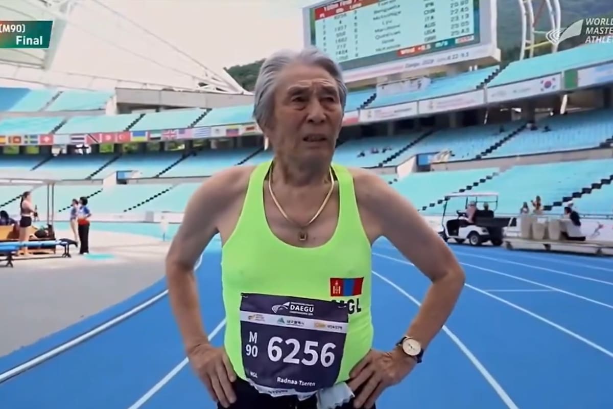 Radnaa Tseren, tras ganar los 100 metros del Mundial Máster de Atletismo en Corea del Sur