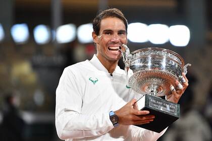 Rafael Nadal, uno de los deportistas que elevan el nivel de su disciplina.