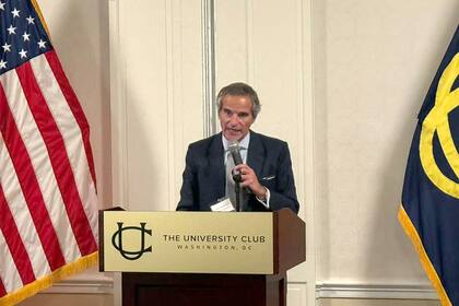 Rafael Grossi fue distinguido con el premio Harry LeRoy Jones de la Sociedad de Derecho Extranjero de Washington.