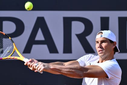 Rafael Nadal, durante un entrenamiento previo al Masters 1000 de Roma, donde debutará este jueves ante el belga Zizou Bergs