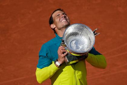 Rafael Nadal tiene 14 títulos en Roland Garros, pero no compite en esta edición por una lesión