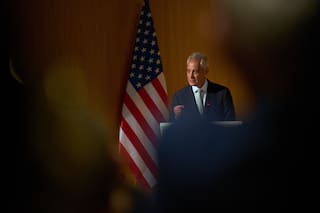 Rahm Emanuel advierte en Tel Aviv que Israel se ha convertido en un “paria territorial”