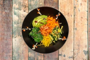 Rallador, mandolina o pelapapas, todo funciona para las jugosas ensaladas de verano