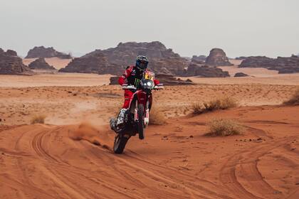 Rally Dakar: Kevin Benavides mantiene la punta de la clasificación general de motos