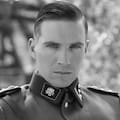 Es la hija del comandante nazi de La lista de Schindler y al ver la película buscó respuestas en una sobreviviente