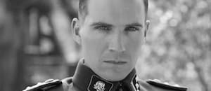 Es la hija del comandante nazi de La lista de Schindler y al ver la película buscó respuestas en una sobreviviente