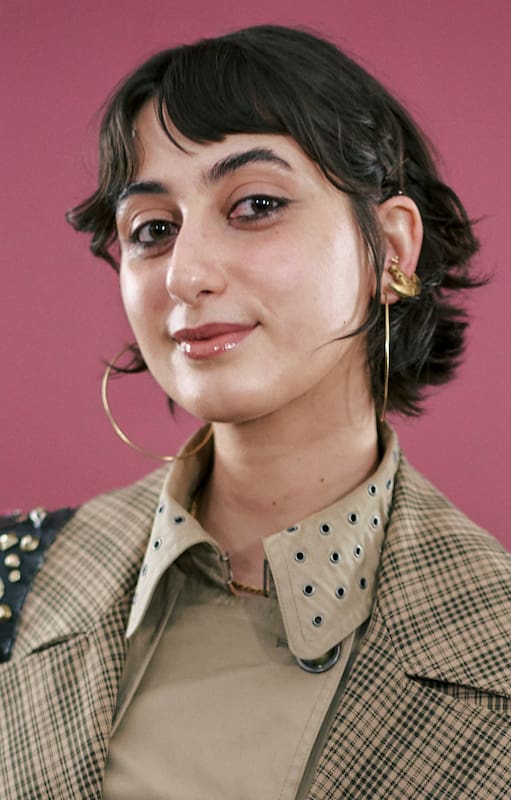 Rama Duwaji, esposa de Zohran Mamdani, vistiendo un conjunto de Diotima (pequeña marca de moda independiente) durante el último New York Fashion Week