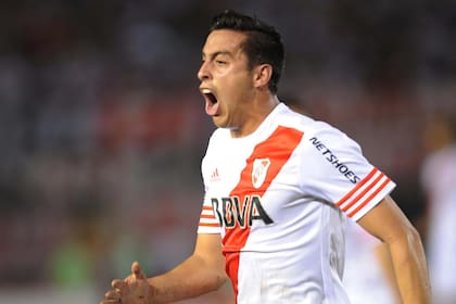 Ramiro Funes Mori celebra un gol de River