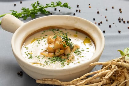 Ramiro Martinez propone esta sopa crema de apio nabo.