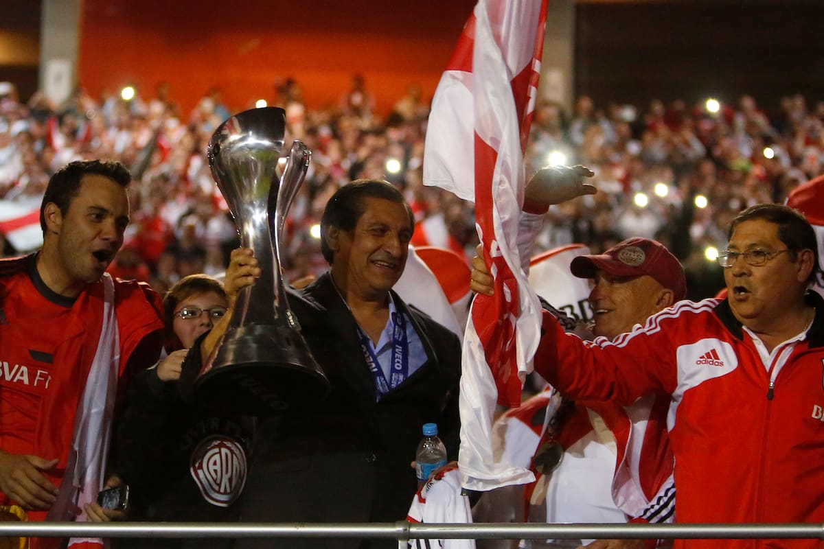 Ramón Díaz, con su último trofeo en River, el Torneo Final 2014; después no quiso renovar contrato