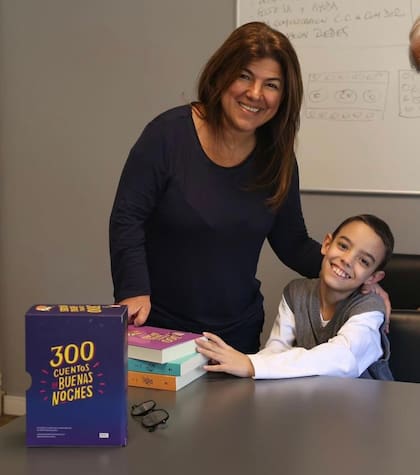 Ramón junto a Silvina Pérez Mautino, de la comisión directiva de la Cooperadora del Hospital de Niños Dr. Ricardo Gutiérrez