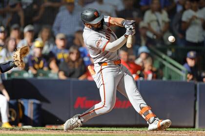 Ramos conecta sencillo de dos carreras en la 9ª y los Gigantes remontan 4-3 ante Cerveceros