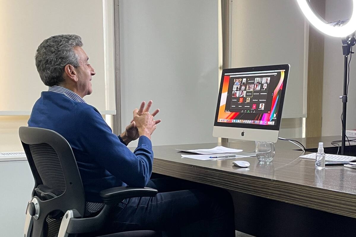 Randazzo, ayer por la tarde, en una reunión virtual con jóvenes cordobeses