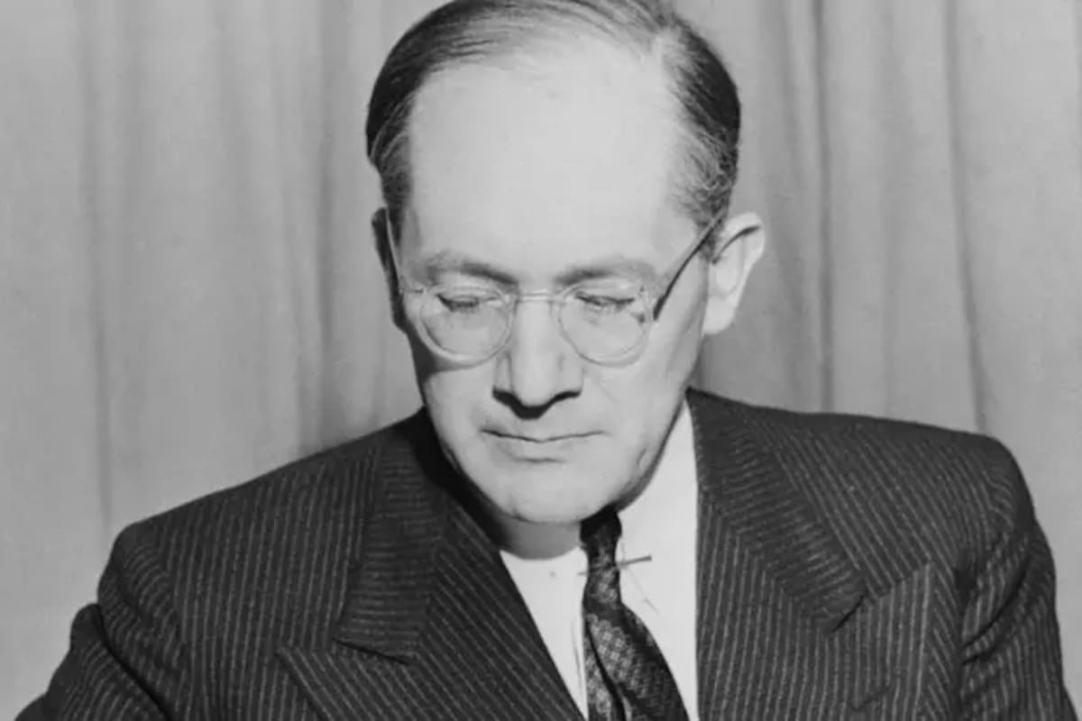 Raphael Lemkin dedicó su vida a conseguir que el genocidio fuera considerado un crimen internacional