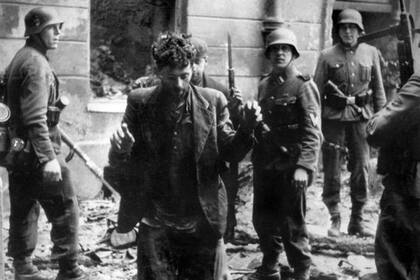 Rápidamente la insurrección polaca fue aplastada por el ejército alemán