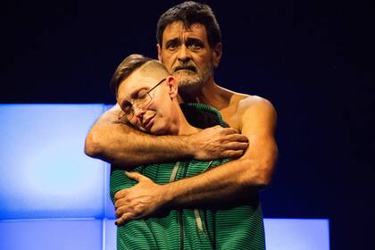 Raquel Ameri y Víctor Labra, enormes