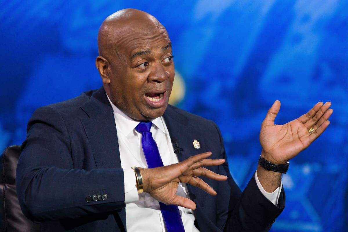 Ras Baraka, alcalde de Newark, Nueva Jersey, en el debate en las primarias para las elecciones a gobernador de Nueva Jersey, en Newark, 12 de mayo del 2025. (Steve Hockstein/NJ Advance Media via AP, Pool)