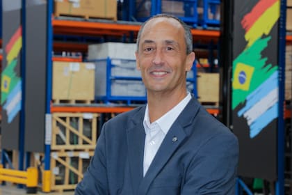 Raúl Barcesat, CEO de Mercedes Benz Camiones y Buses