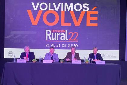 Raúl Etchebehere (SRA), Gastón Lernoud (La Rural SA), Nicolás Pino (SRA) y Marcos Pereda (SRA)