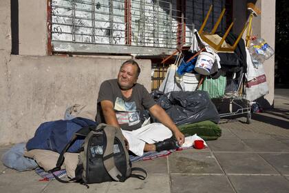 Raúl González vive en la calle desde hace tres años