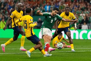 De una corrida inolvidable a un remate al ángulo: los dos golazos que ilusionan a México
