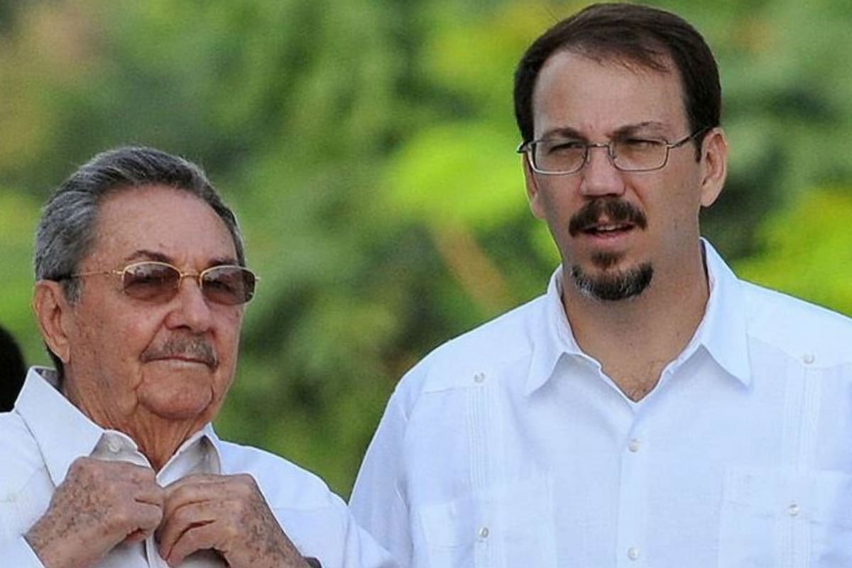 Raúl junto a su hijo Alejandro Castro Espin
