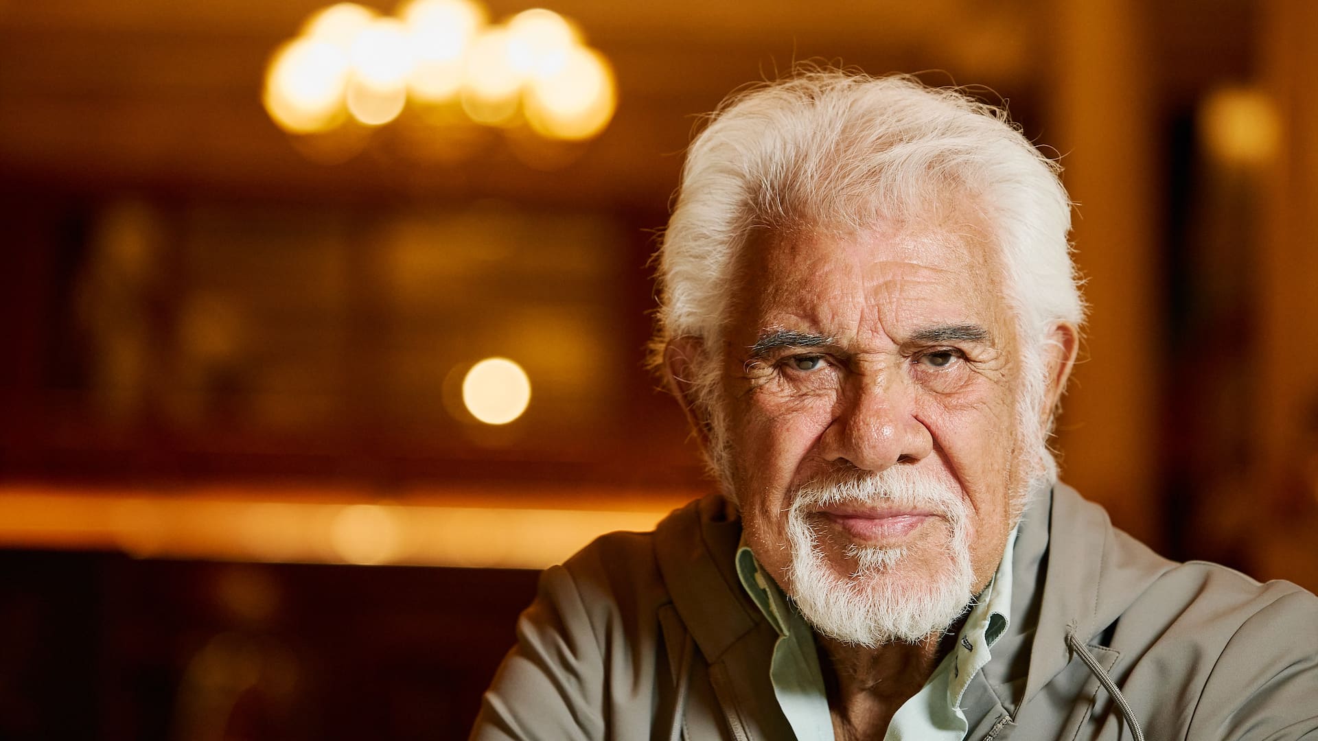 Raúl Alberto Peralta, más conocido por su nombre artístico Raúl Lavié, apodado El Negro, es un cantante de tango y actor argentino.
12/03/2026.
