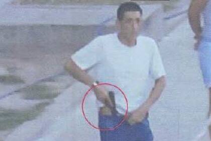 Raúl Martín Maylli Rivera, alias Dumbo, es buscado como jefe de la organización criminal que amenazaba a vecinos del barrio Mugica
