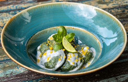Ravioles con espirulina. Foto gentileza de Hierbabuena