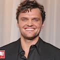 Tiene 34 años, es hijo de una de las figuras más célebres del cine y vive un gran momento en su carrera de actor
