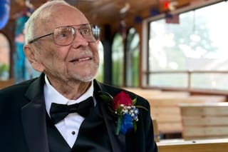 Ray Svejnoha, veterano de guerra: "Si vas a estar de mal humor, no me hables, no tengo tiempo"