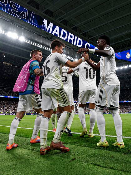 Real Madrid actualmente encabeza la tabla de posiciones de LaLiga (Facebook/Real Madrid C.F.)